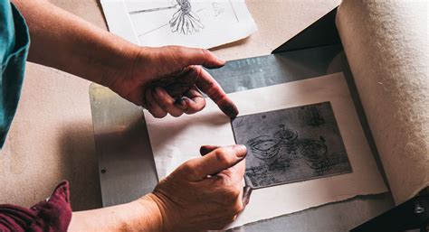 What is the Difference between Woodcut and Wood Engraving: A Detailed Exploration